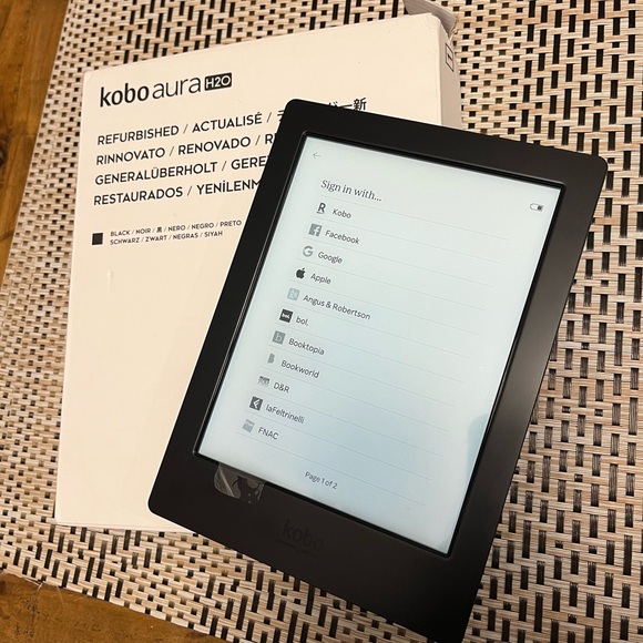 Kobo Other - Refurbished Kobo Aura H2O E Reader Tablet Book Rakuten Black 1GB Waterproof 6.8”